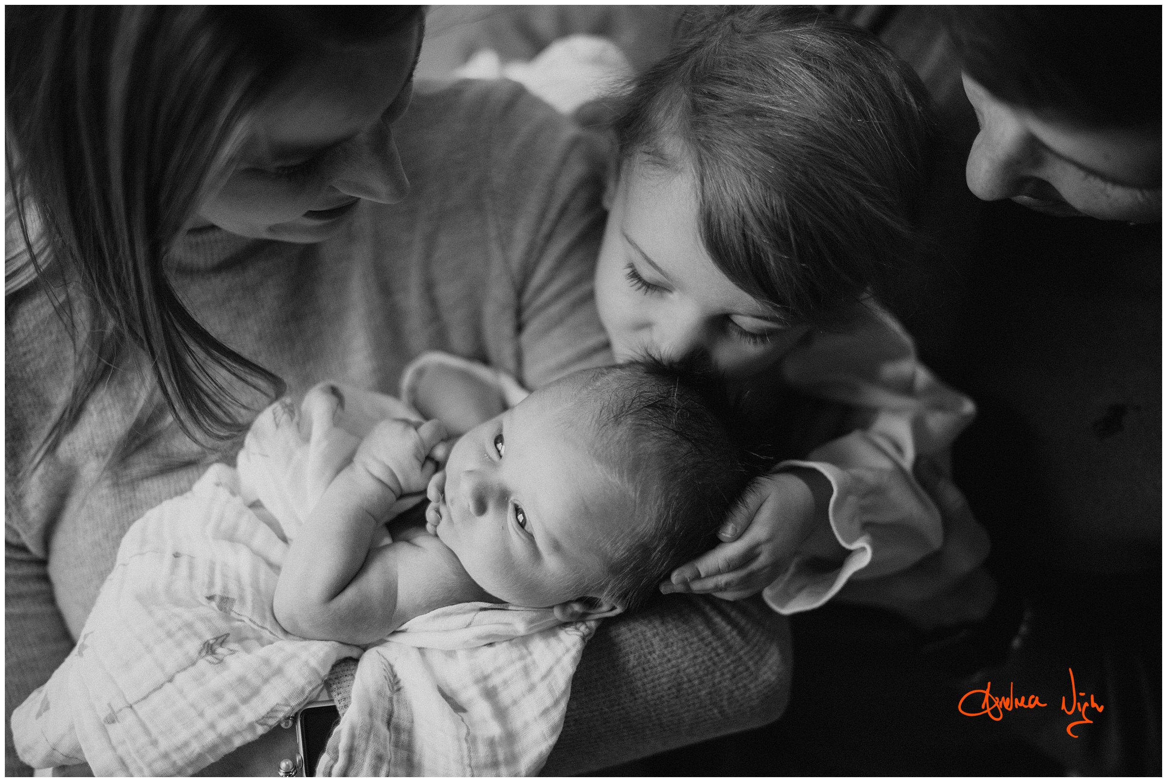 KC newborn lifestyle photography
In home newborn session