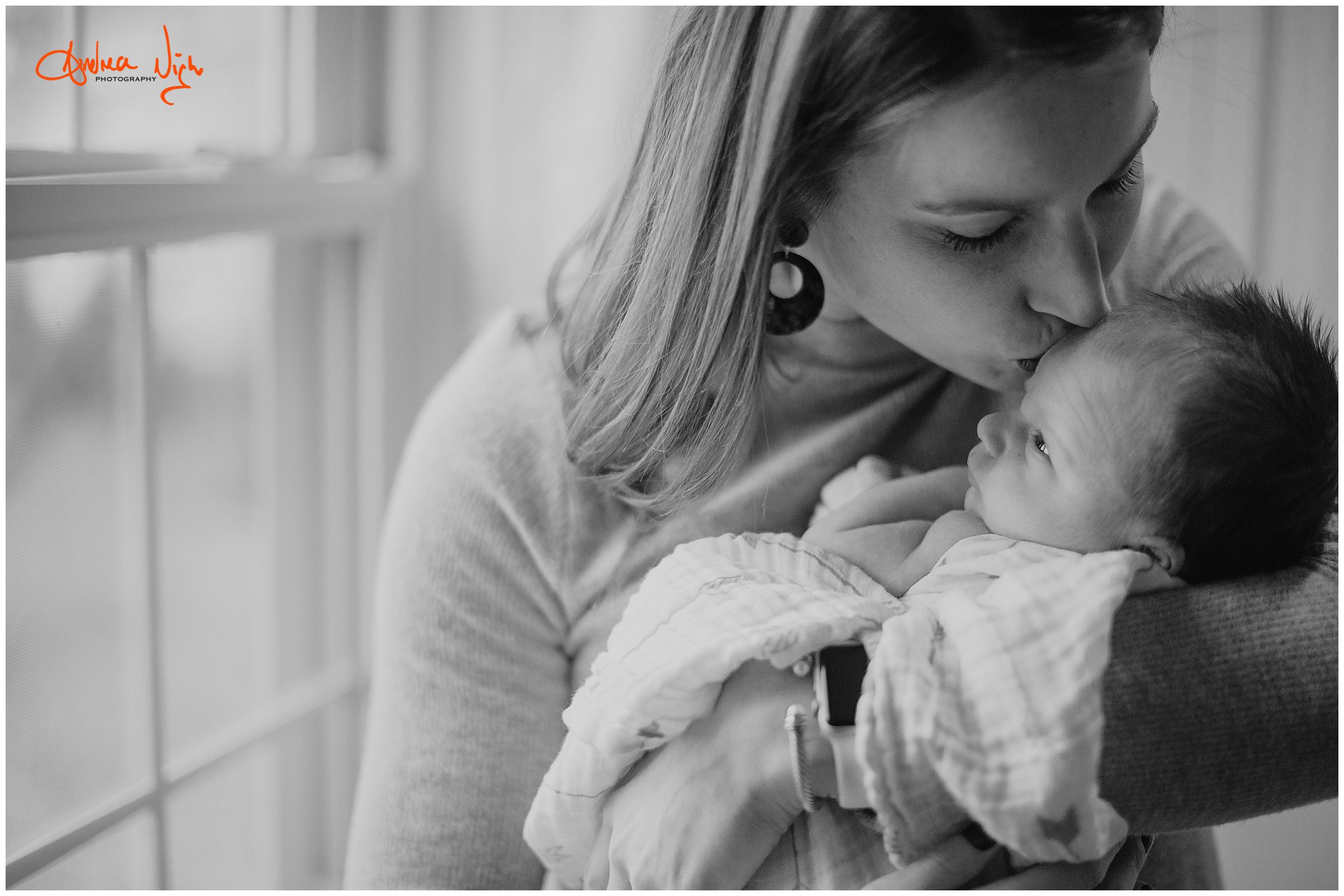 Olathe newborn lifestyle photography
In home newborn session
