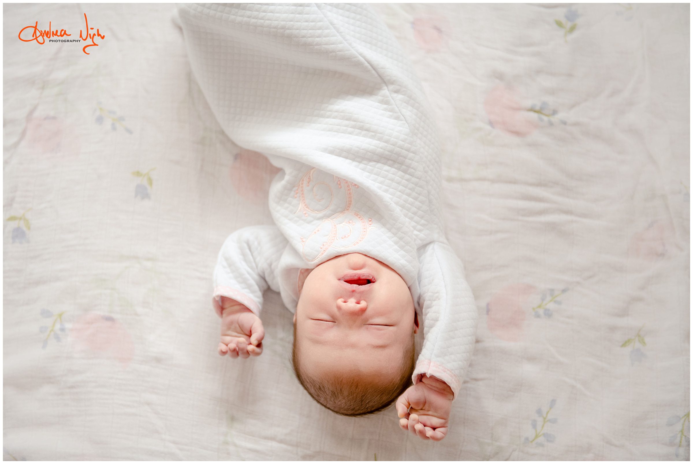 Leawood newborn photographer