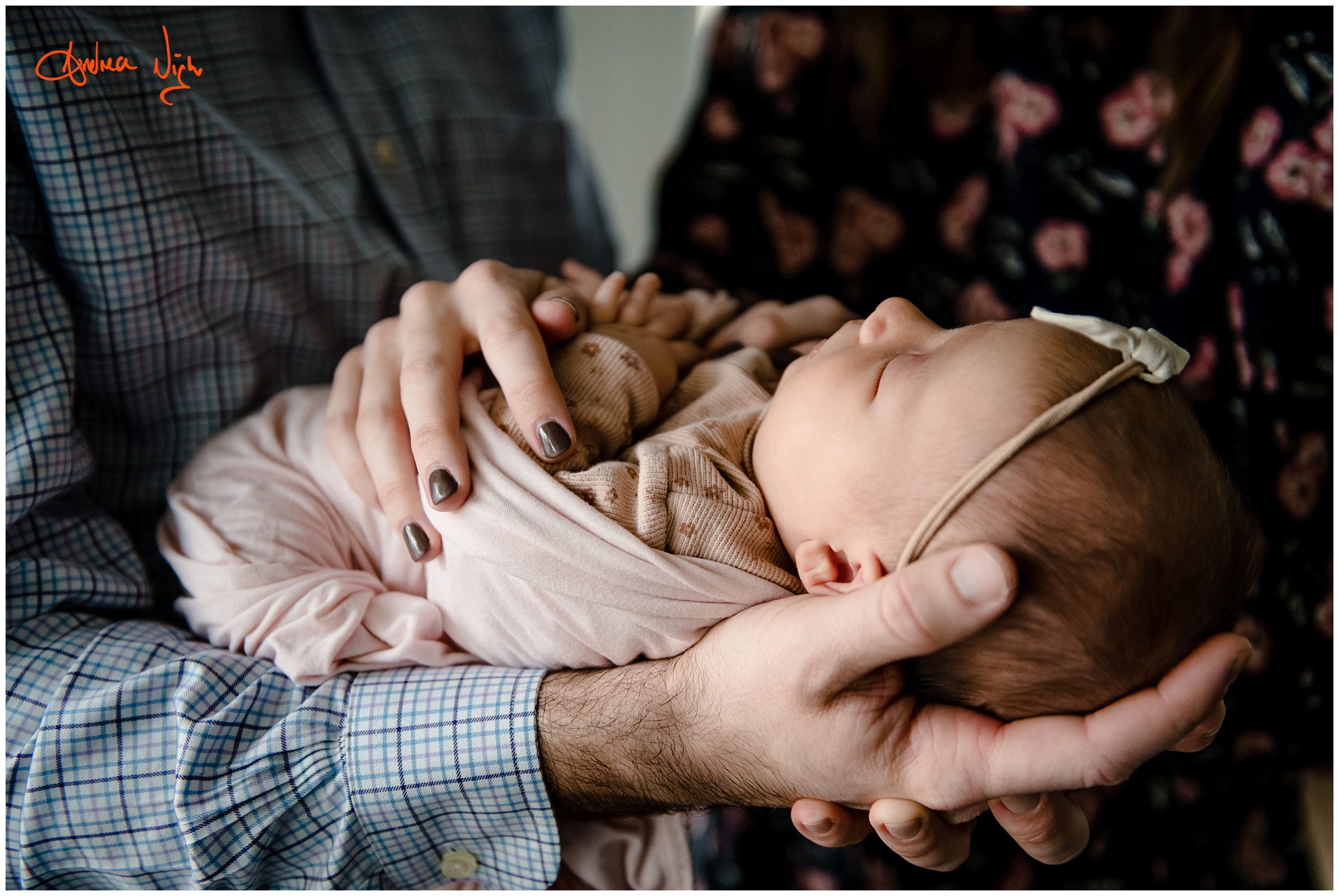 Leawood newborn photographer