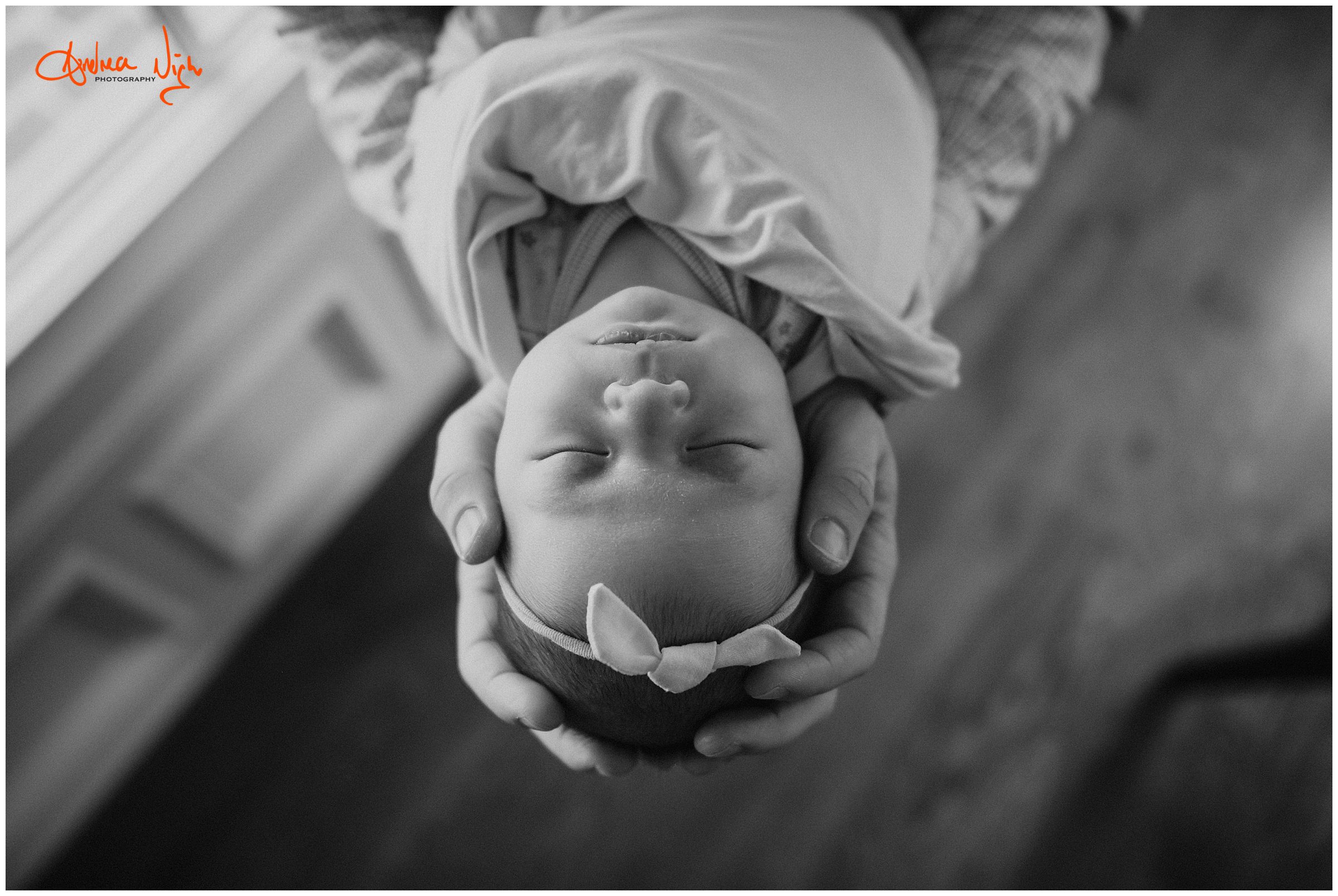 Leawood newborn photographer