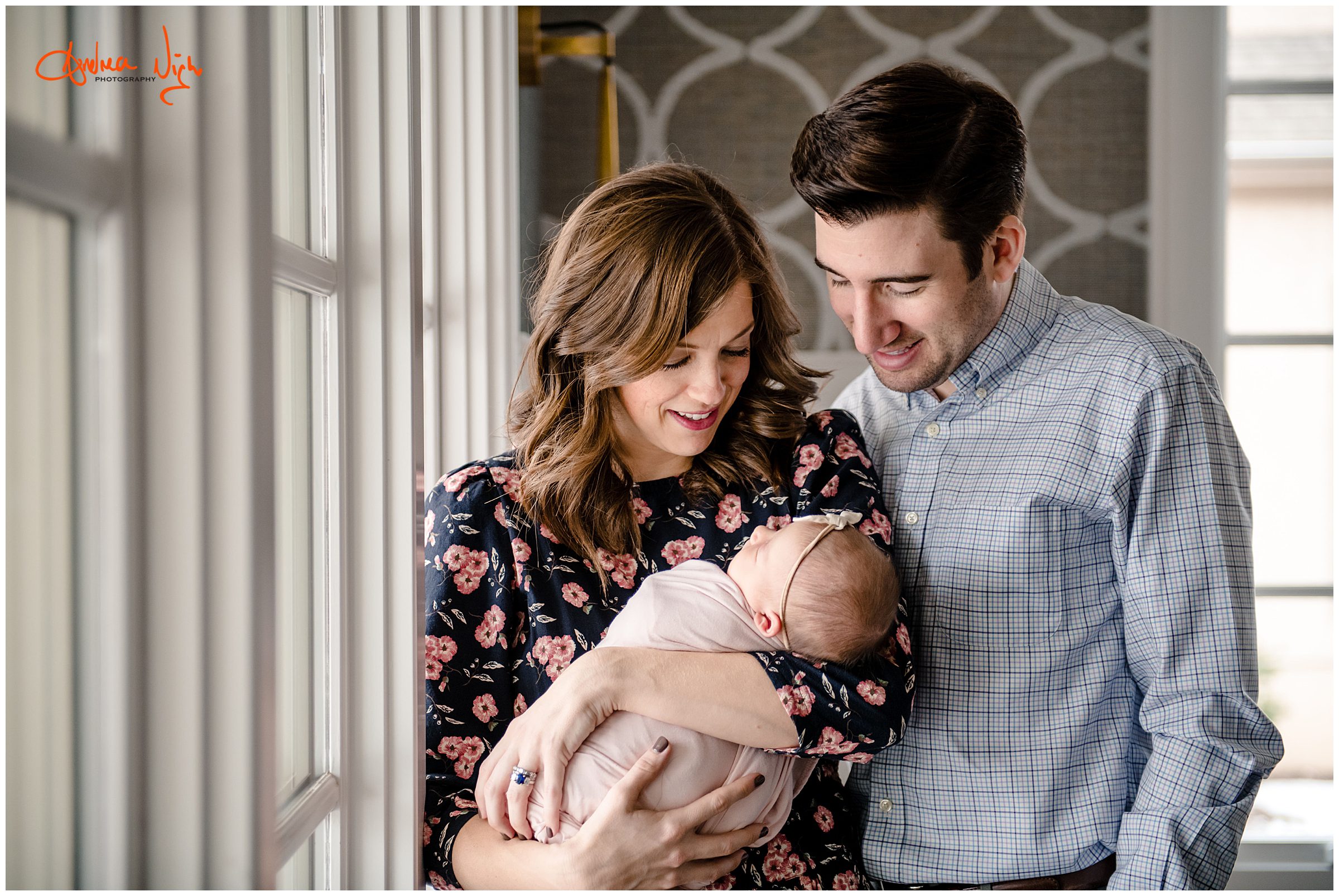 Leawood newborn photographer