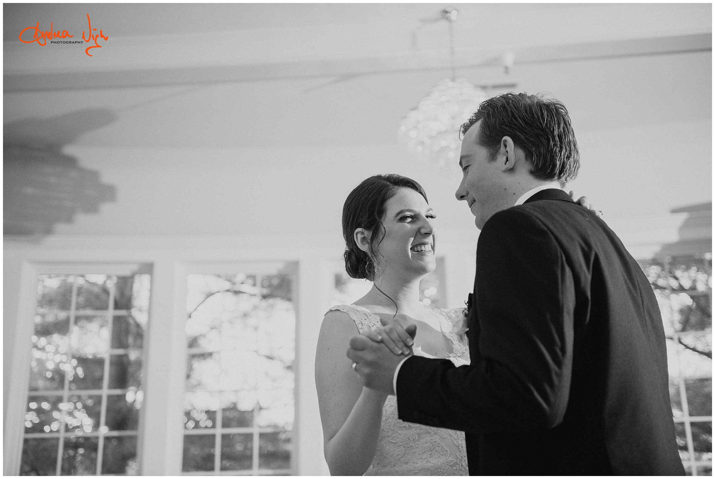 The Hawthorne House wedding photography - first dance