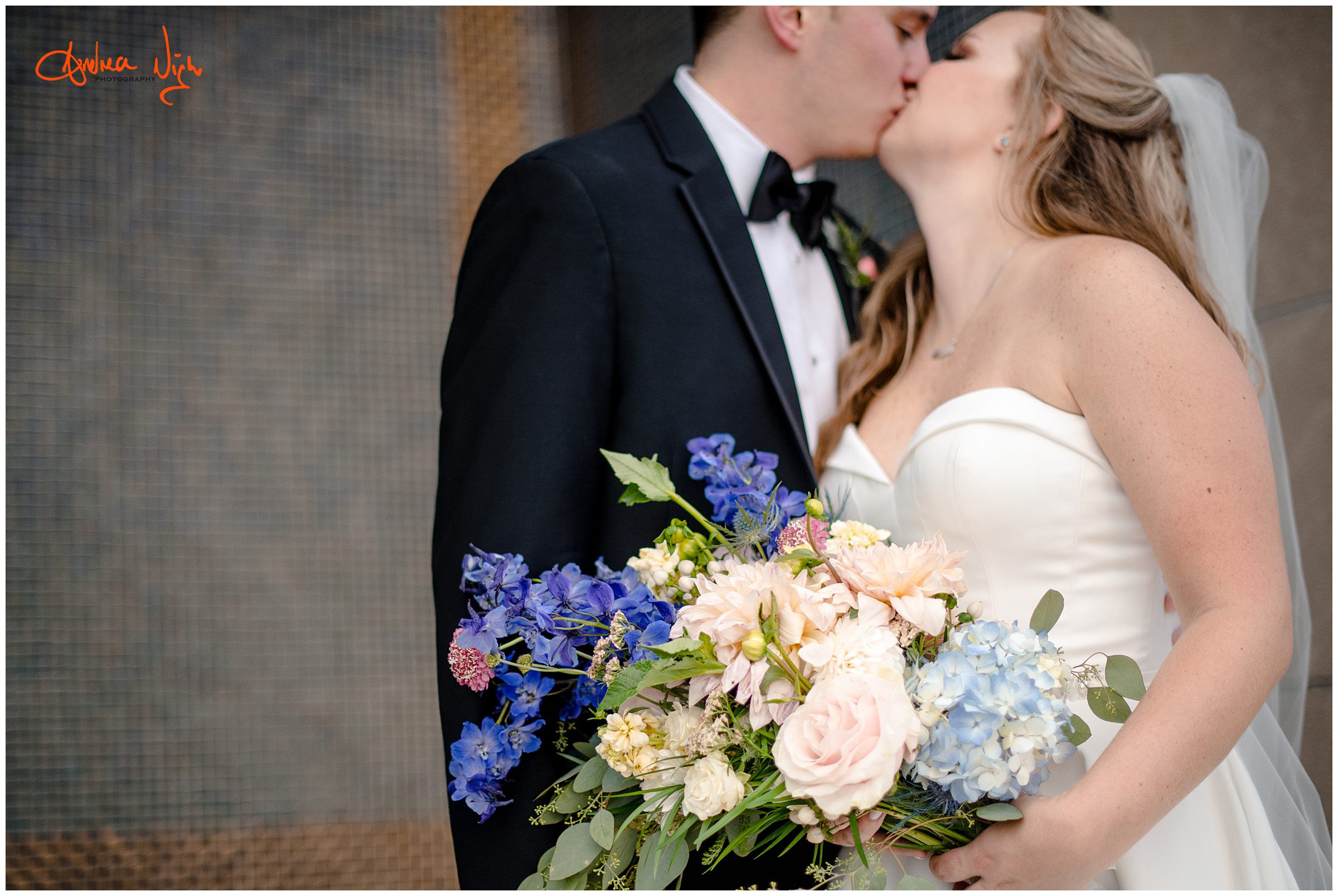 Hallbrook Country Club wedding
Liberty Memorial 