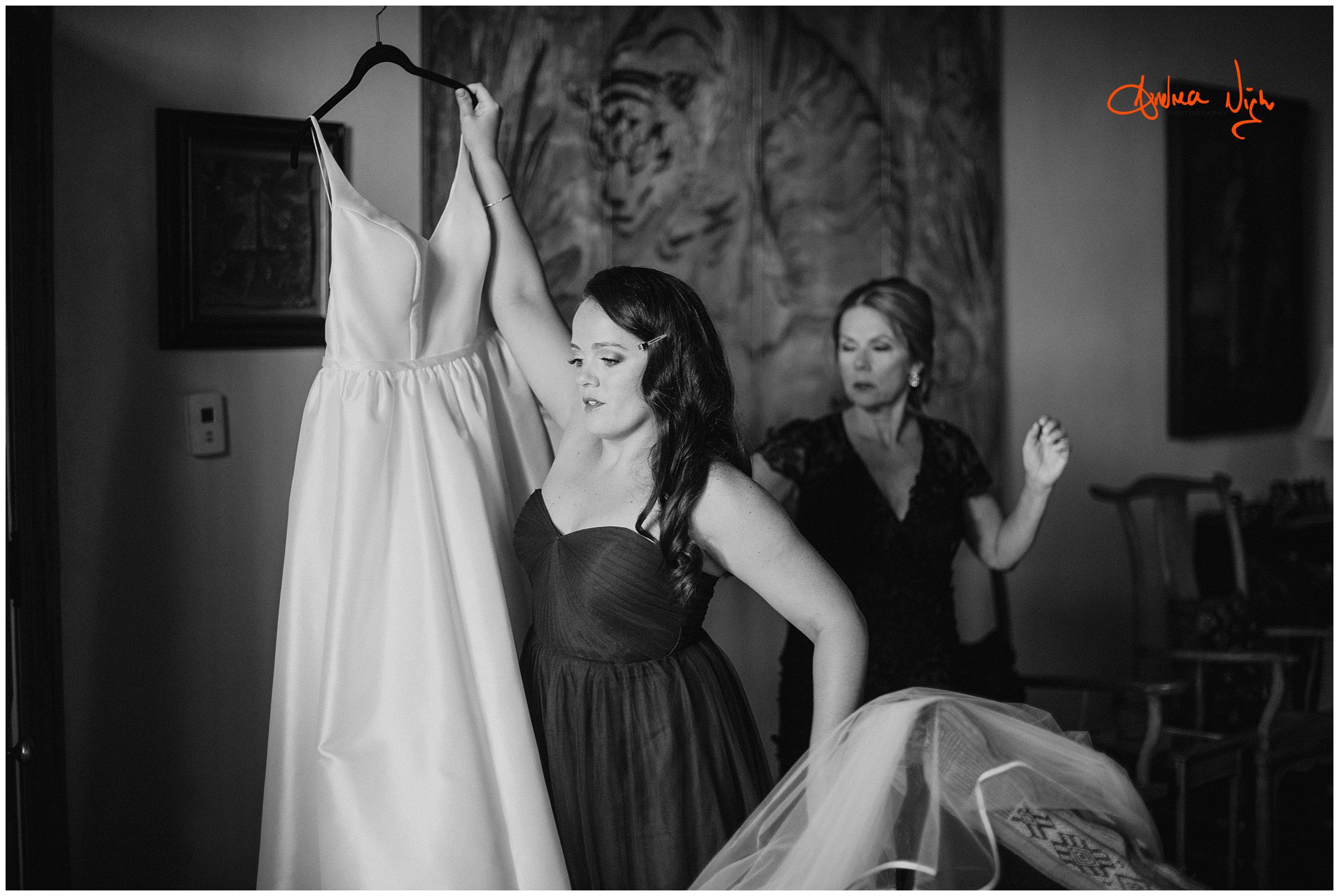 KC wedding at The Intercontinental - getting ready photos