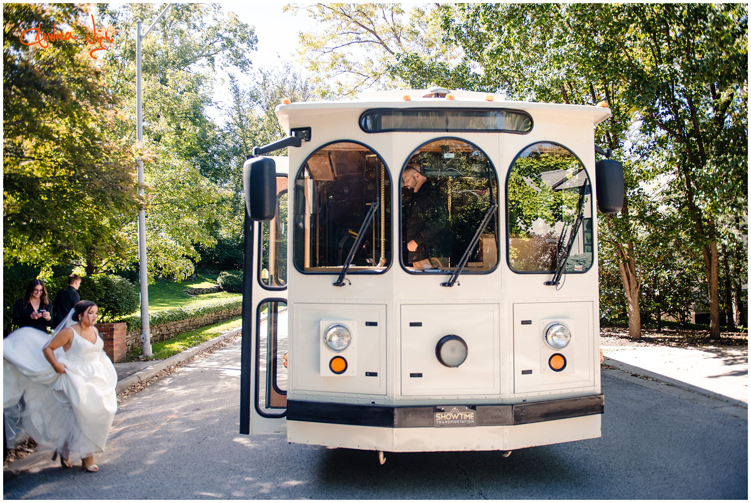 KC wedding at The Intercontinental - getting ready photos