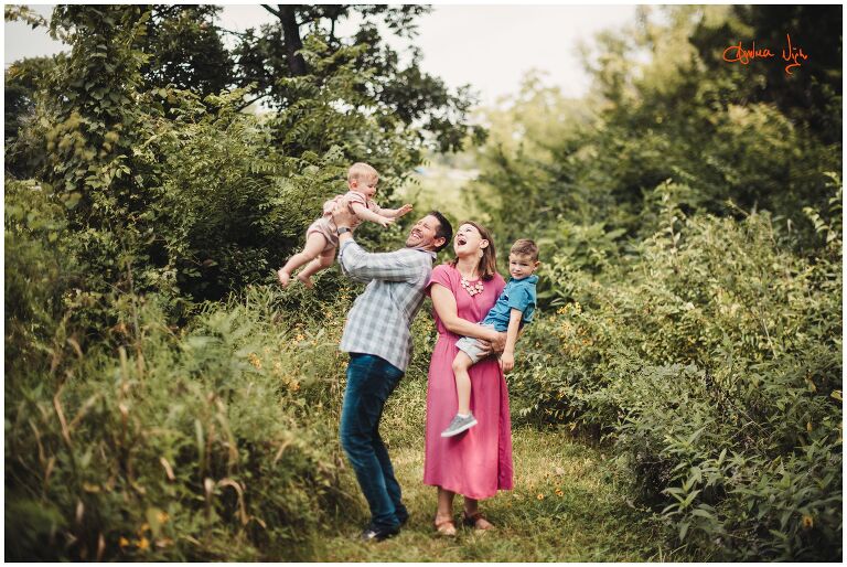 Shawnee Mission park family session