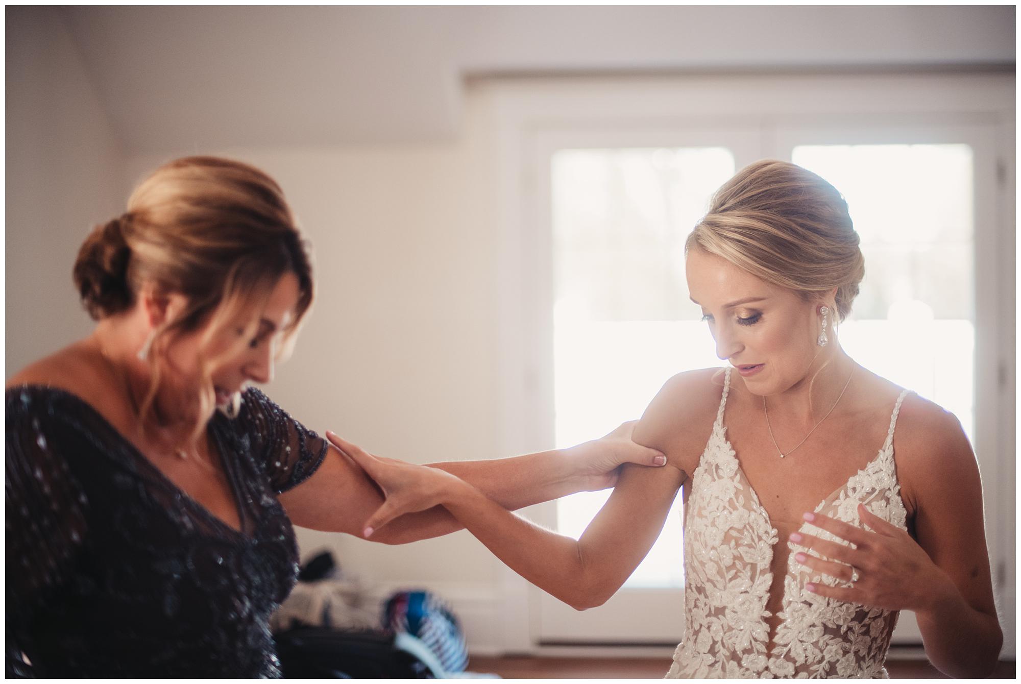 Hawthorne House wedding - Delaney and Will