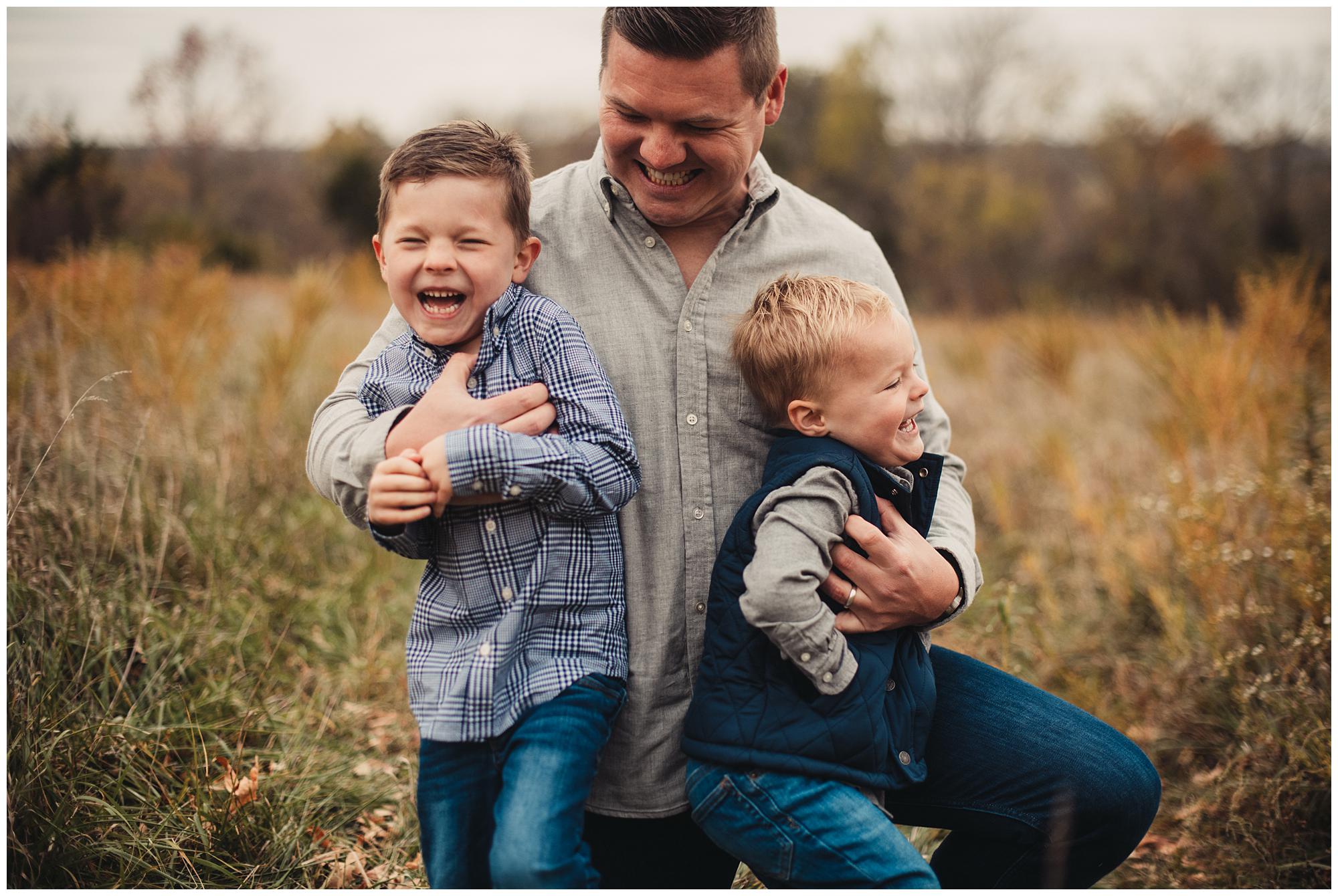 Shawnee Mission Park family portraits - Moeder family