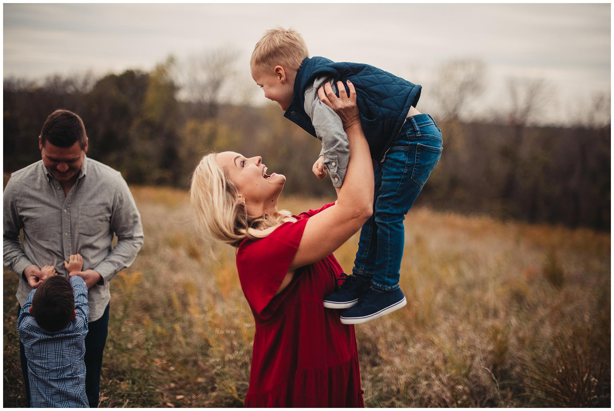 Shawnee Mission Park family portraits - Moeder family
