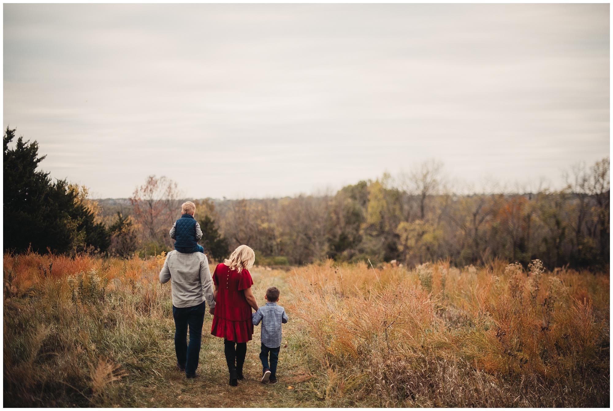 Shawnee Mission Park family portraits - Moeder family
