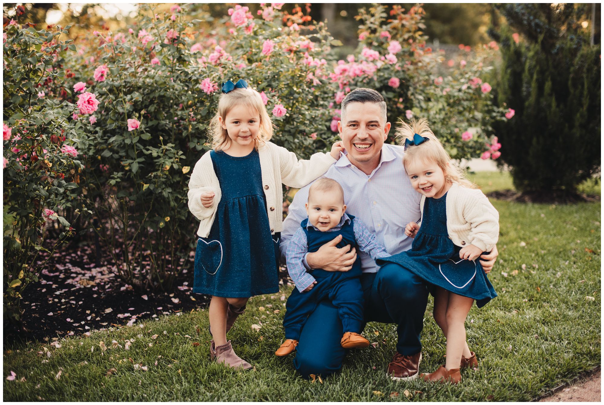 Loose Park Rose Garden family portrait session