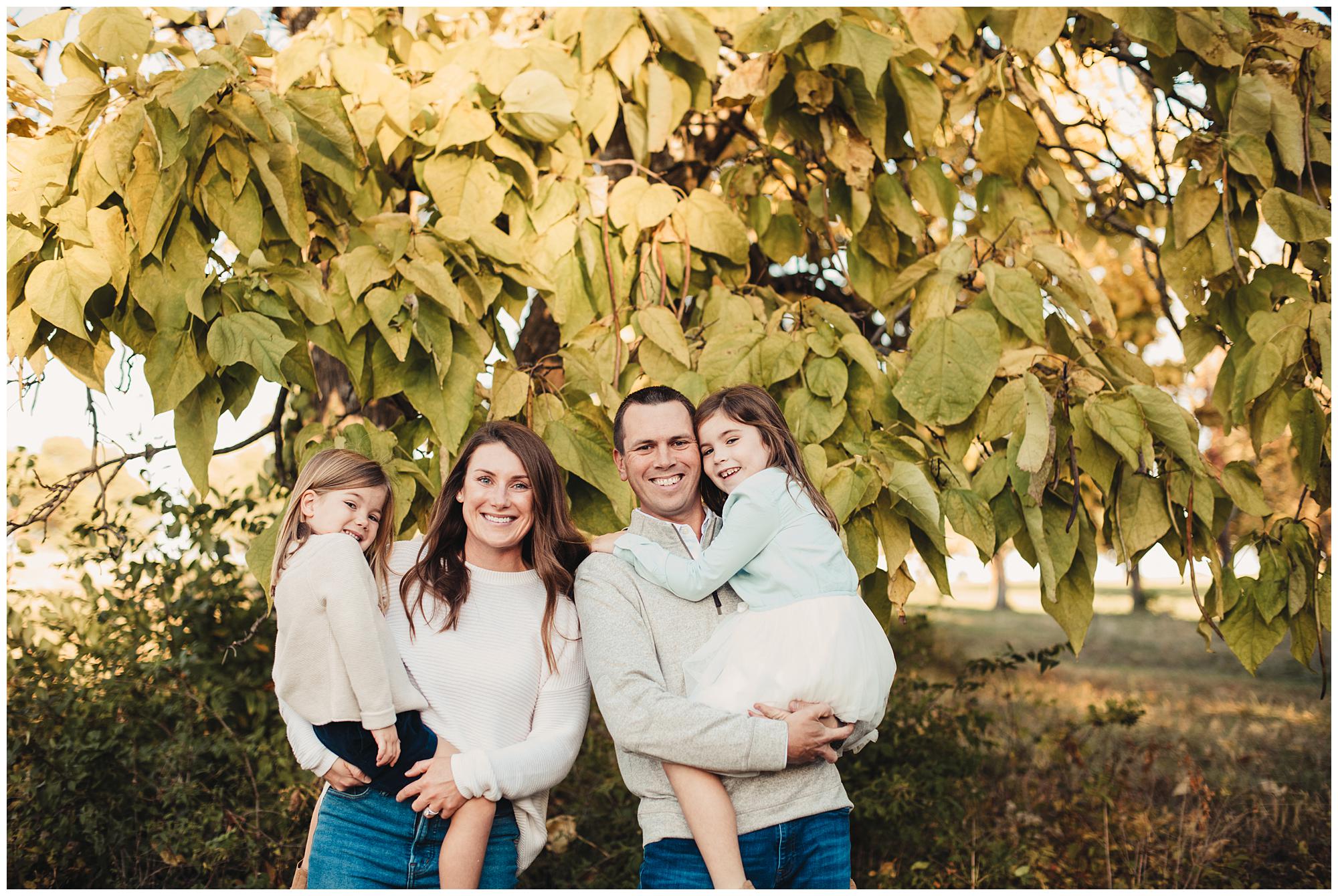 Shawnee Mission Park fall family portrait session